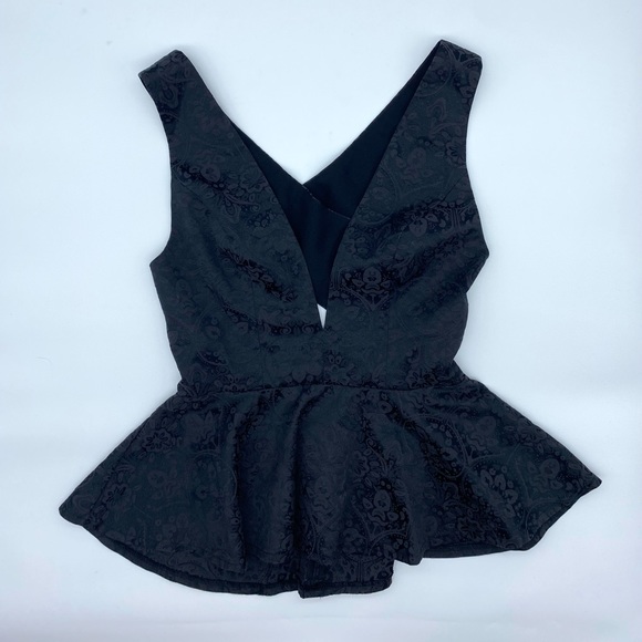 Lovers + Friends Cross Strap Peplum Top - Picture 2 of 4